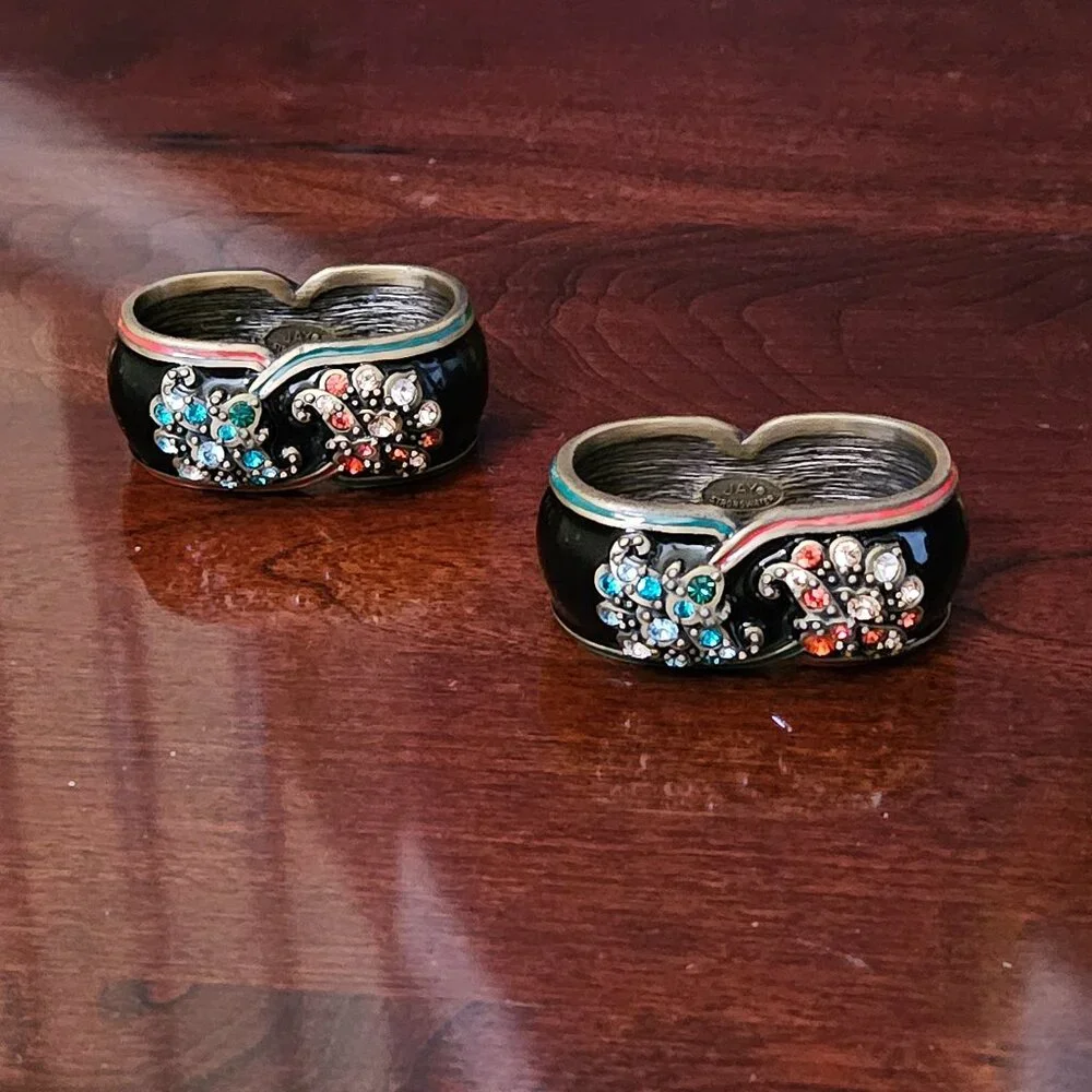 2 VINTAGE JAY STRONGWATER ART DECO CHINOISERIE SCROLL CRYSTAL ENAMEL NAPKIN RING